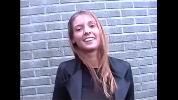 Novi Flemish Stephanie fucked in a car (Belgian Stephanie fucked in car novi posnetki