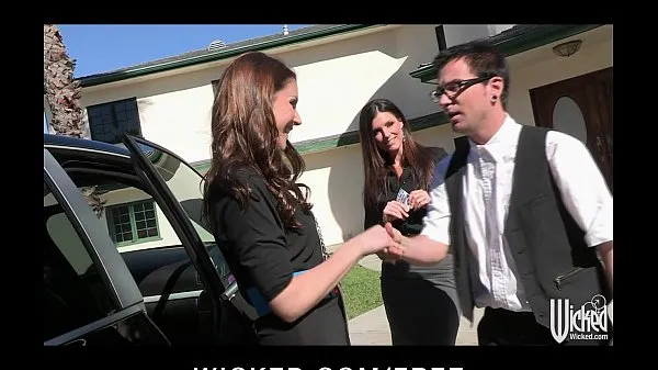 Nowe Pair of sisters bribe their car salesman into a threesome nowe klipy